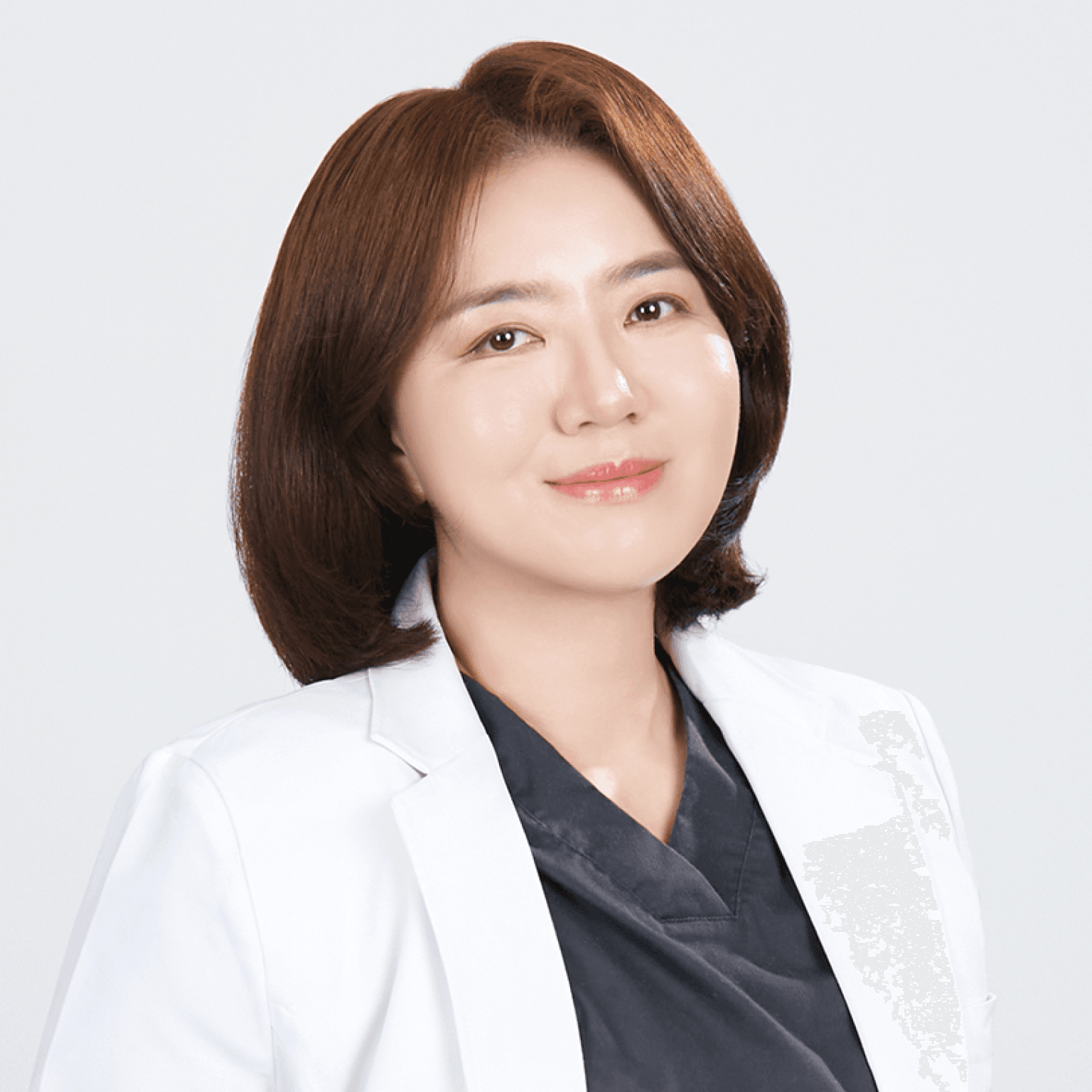 Dr. Lee Yumin, Medical Director at MeSOnBom Clinic Hongdae